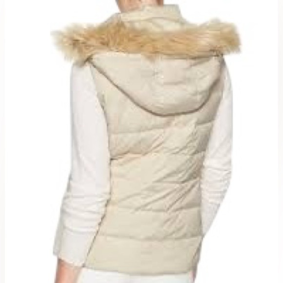 Banana Republic Women's Full Zip Removable Faux Fur Hood Vest Puffer ✅ - Picture 5 of 7